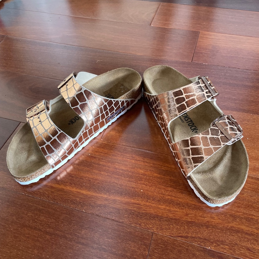Birkenstock Arizona Metallic Gator Gleam Cooper Sandals
